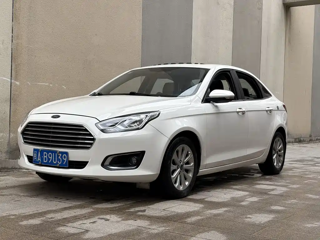 Ford Escort 2017