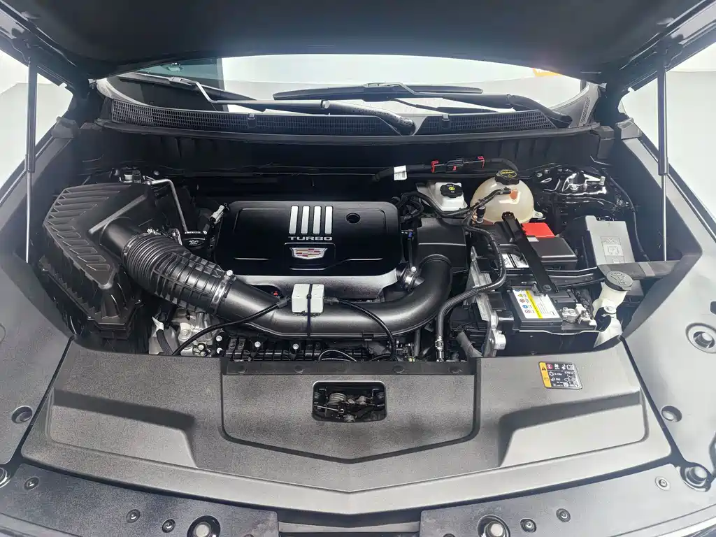 Cadillac XT5 — миниатюра 5