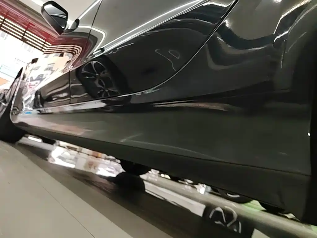Tesla Model 3 — миниатюра 22