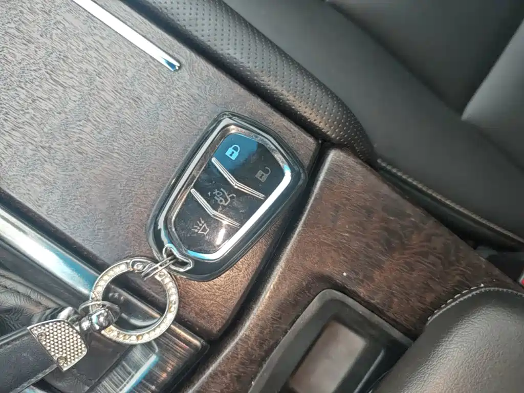 Cadillac XTS — миниатюра 9