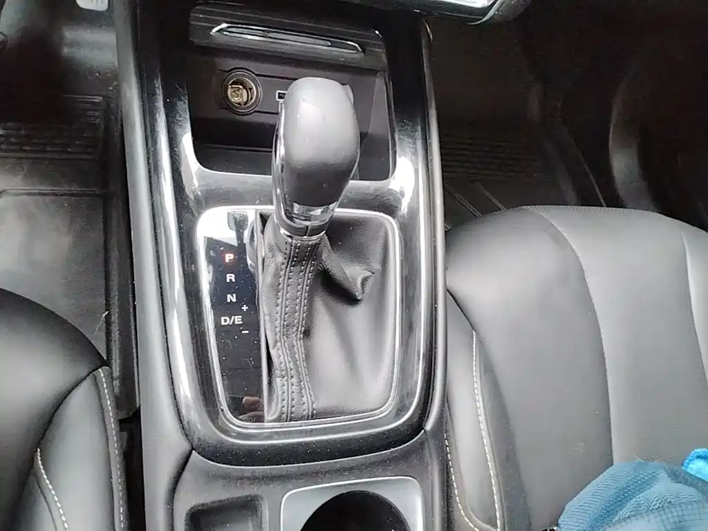 Roewe i5 — миниатюра 14