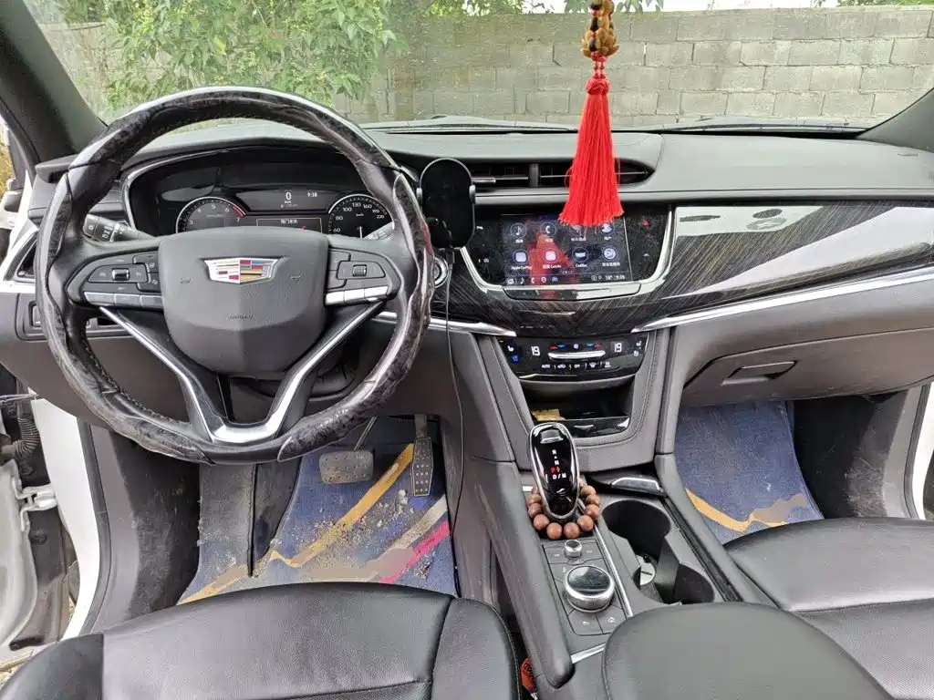 Cadillac XT6 — миниатюра 10