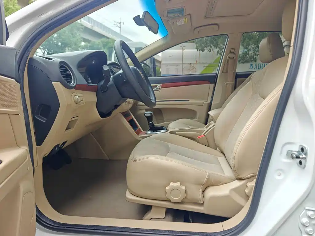 Roewe 350 — миниатюра 11