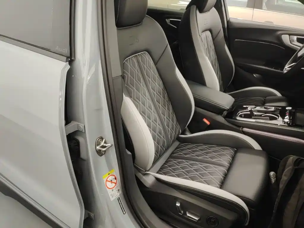 Audi A5L — миниатюра 25