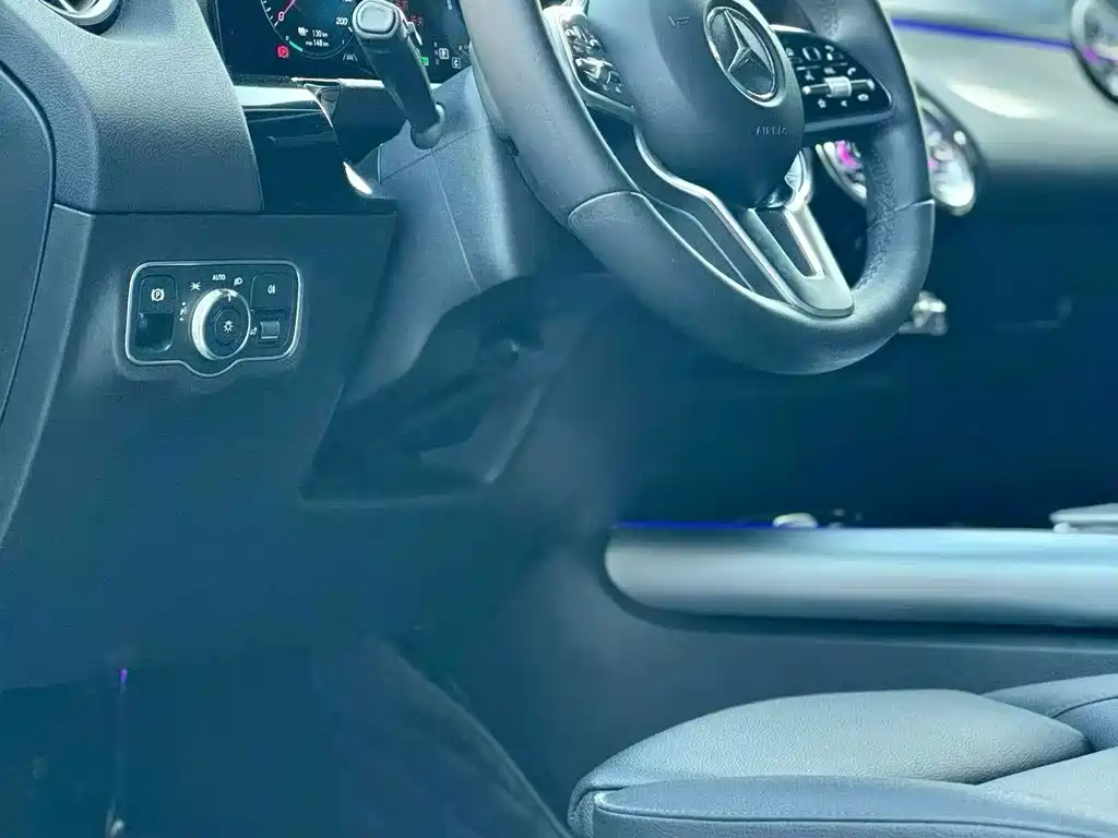 Mercedes-Benz EQA — миниатюра 14