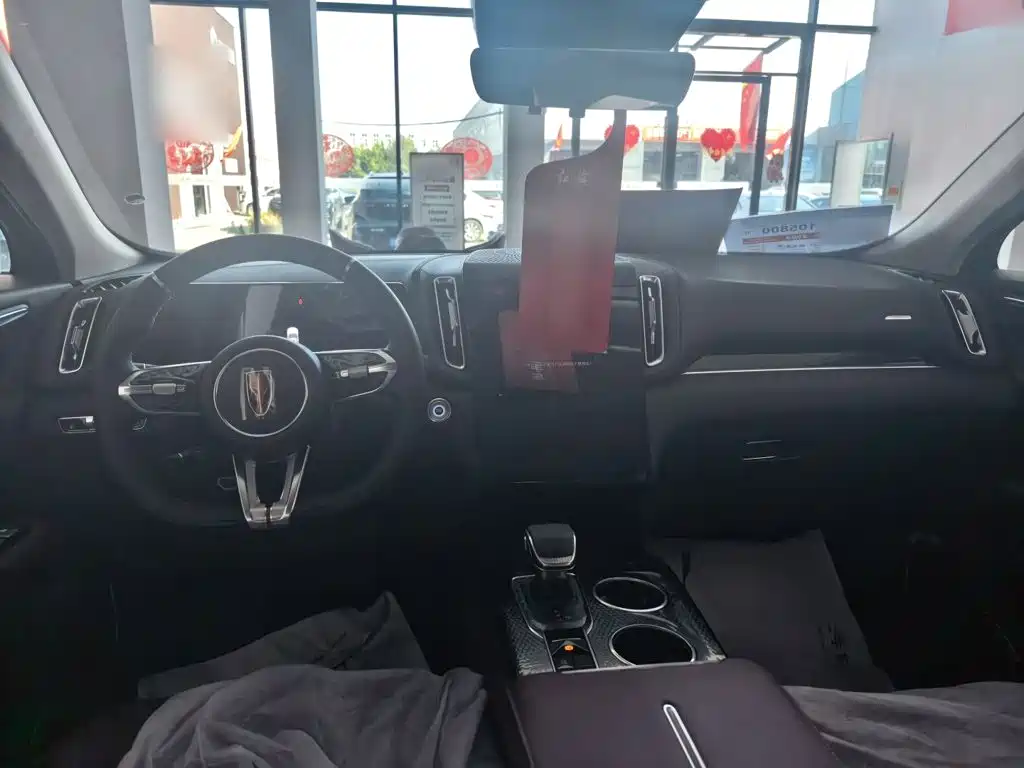 Hongqi Hongqi HS3 PHEV — миниатюра 10