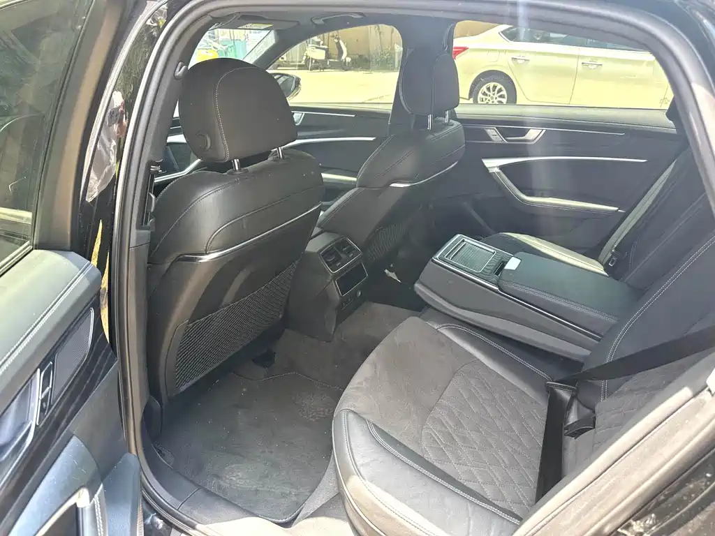 Audi A6L — миниатюра 6