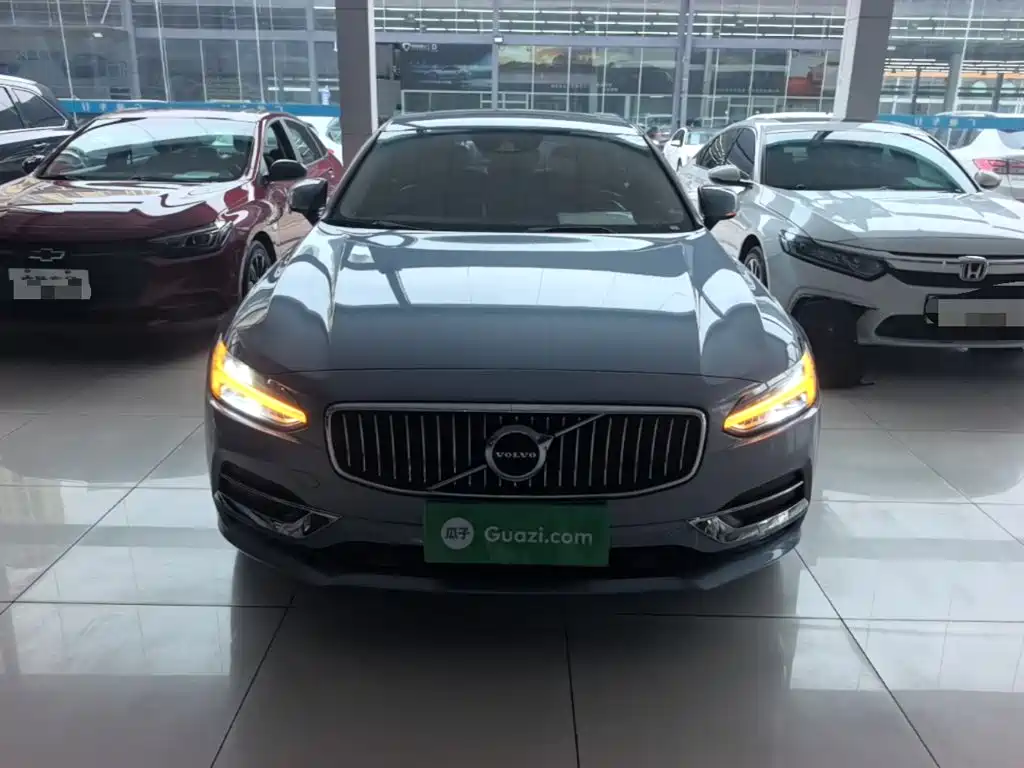 Volvo S90 — миниатюра 3