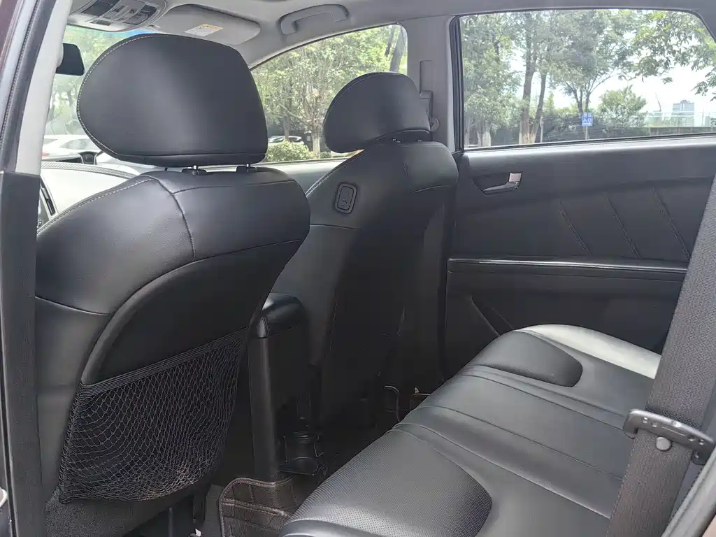 Luxgen 6 SUV 2015 1.8T Fashion