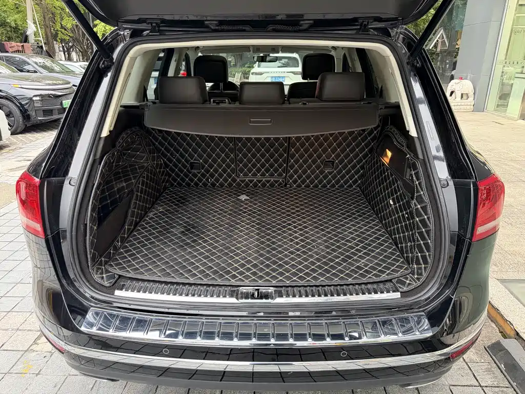Volkswagen Touareg — миниатюра 19