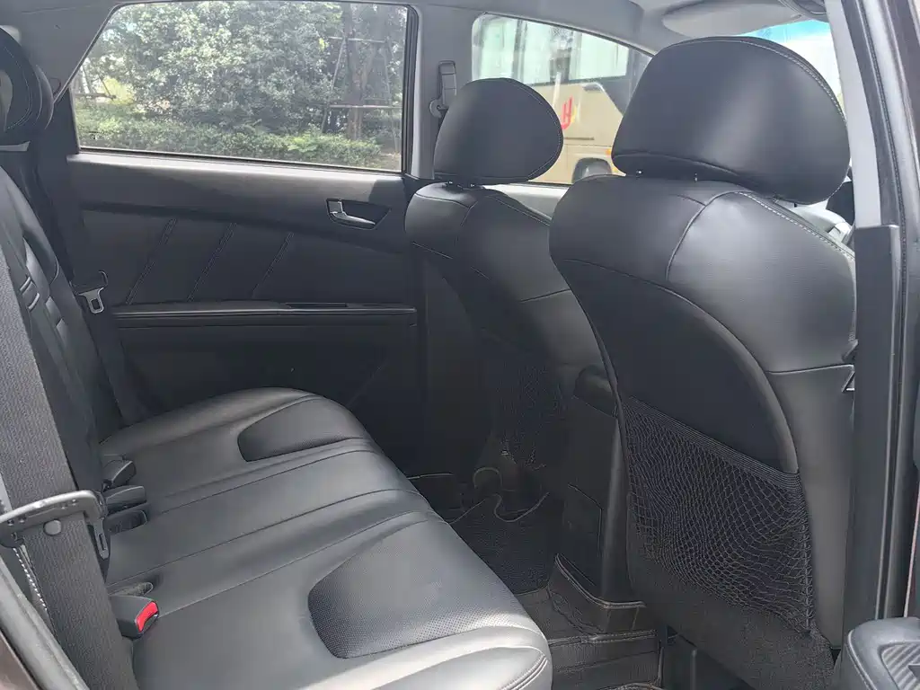 Luxgen 6 SUV 2015 1.8T Fashion