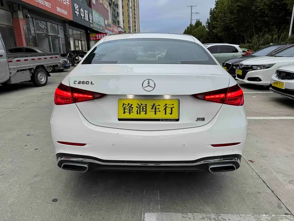 Mercedes-Benz C-Class — миниатюра 5