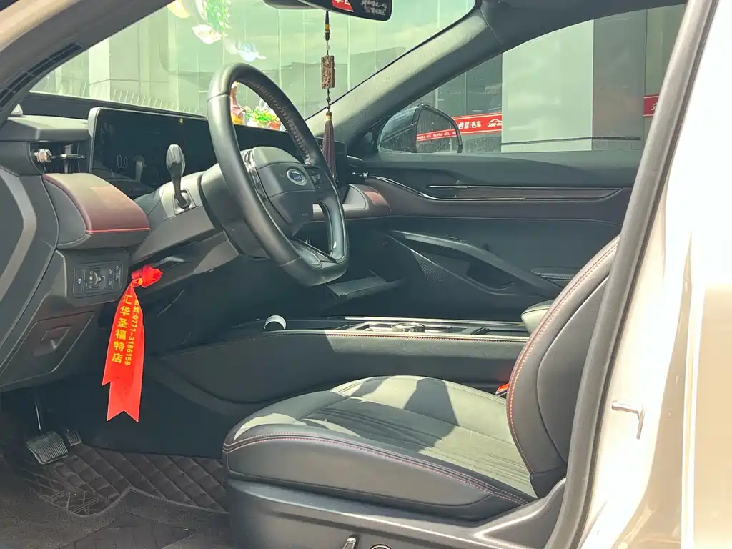 Ford Mondeo — миниатюра 6
