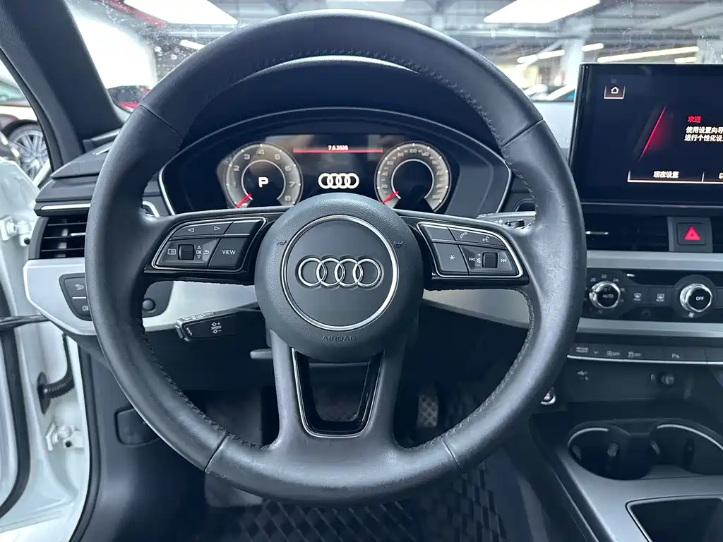 Audi A4L 2022 40 TFSI Fashion