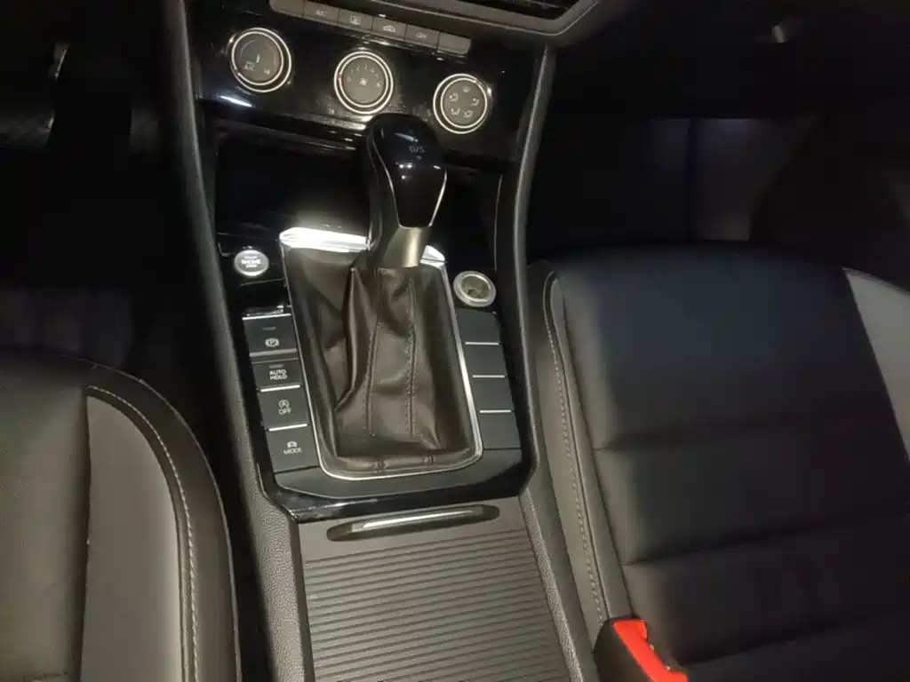 Volkswagen Sagitar — миниатюра 14