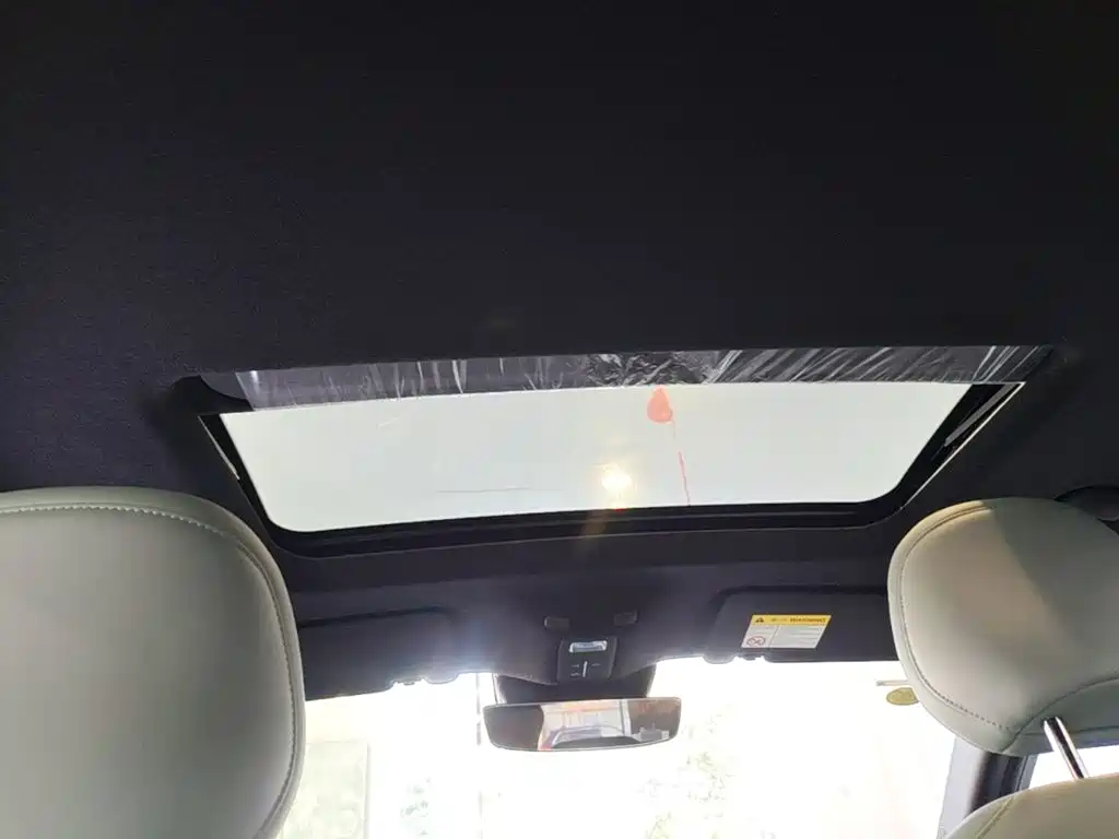 Roewe D6 — миниатюра 18