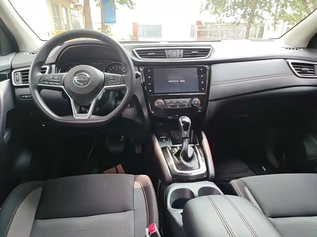 Nissan Qashqai 2019 2.0L CVT Smart