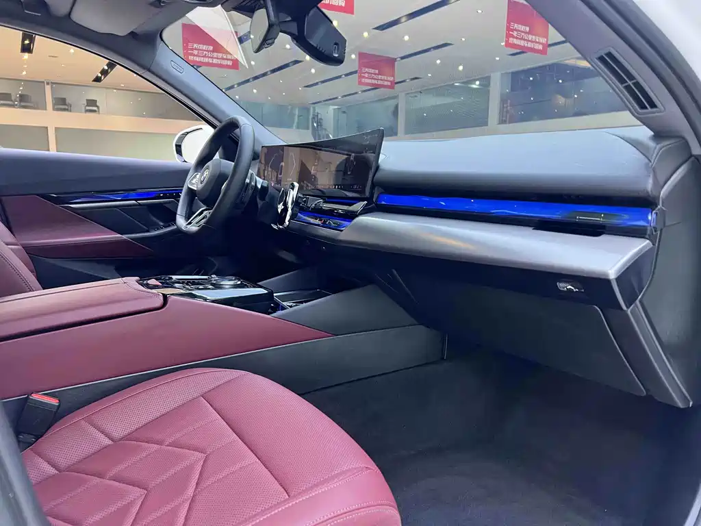 BMW 5 Series — миниатюра 6