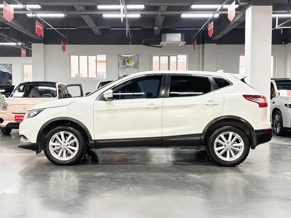 Nissan Qashqai — миниатюра 4