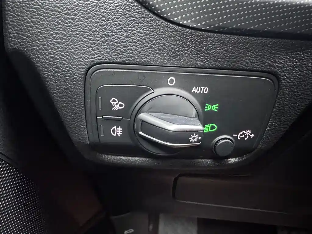 Audi Q2L — миниатюра 12
