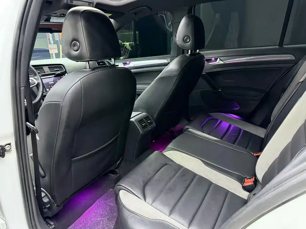 Volkswagen Golf — миниатюра 8