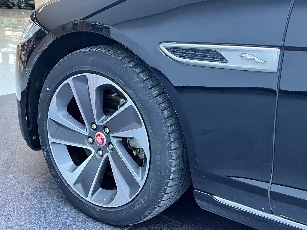 Jaguar XFL — миниатюра 29