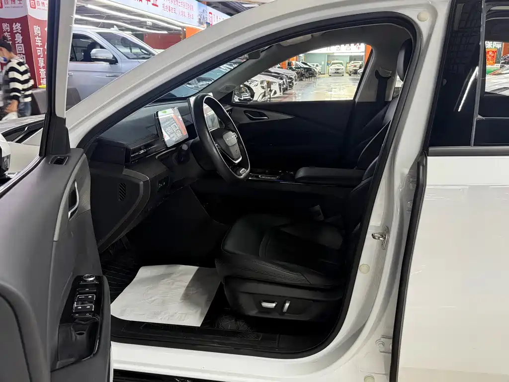 Wuling Xingguang — миниатюра 7