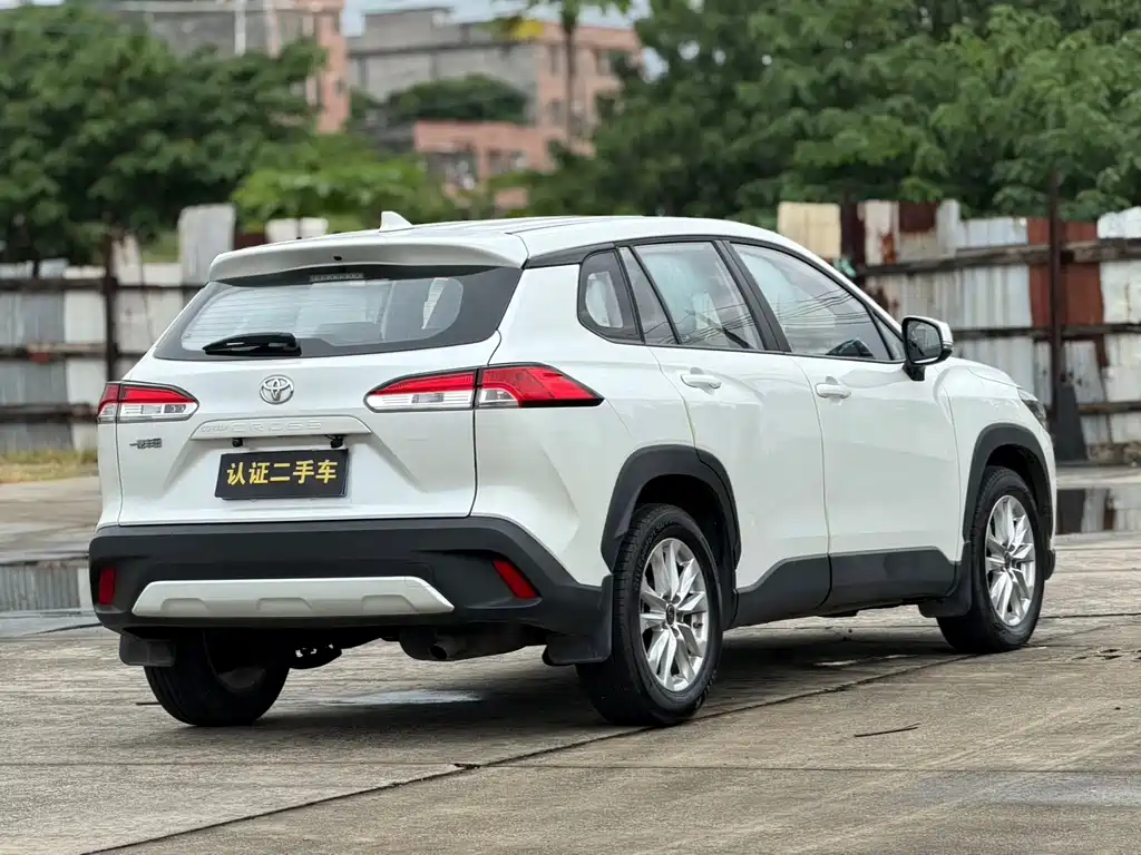 Toyota Corolla Cross — миниатюра 20