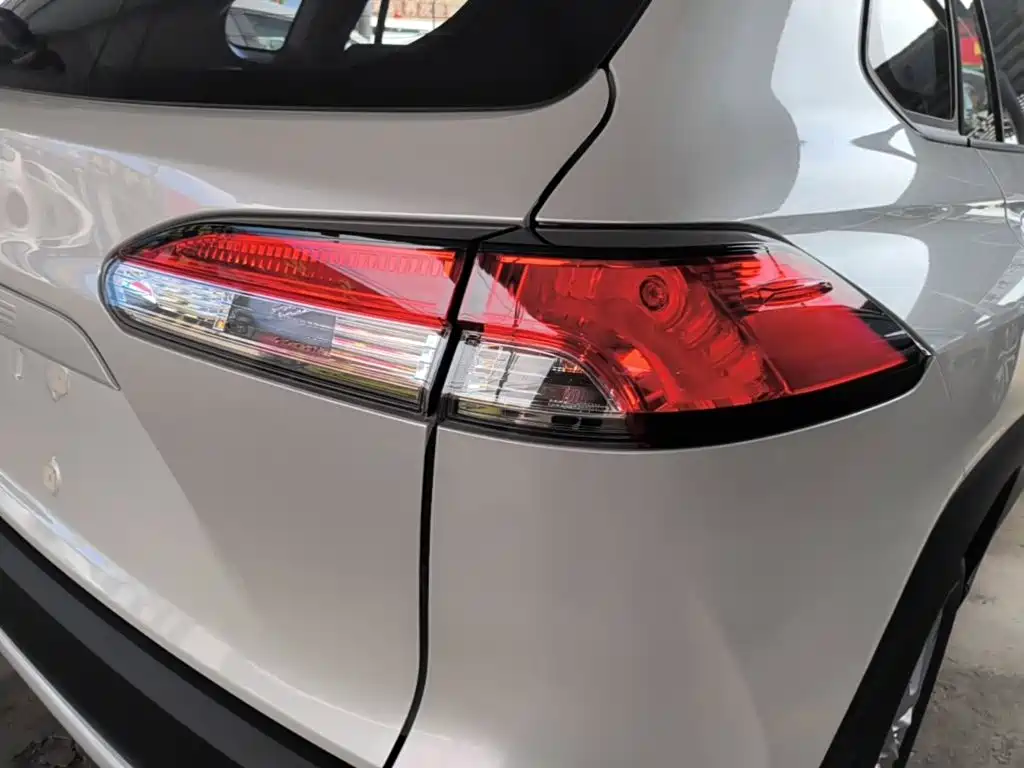 Toyota Corolla Cross — миниатюра 8