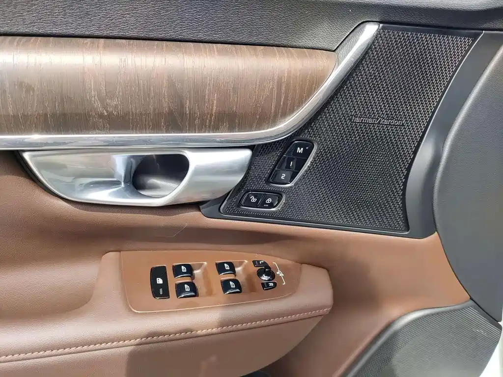 Volvo V90 — миниатюра 19