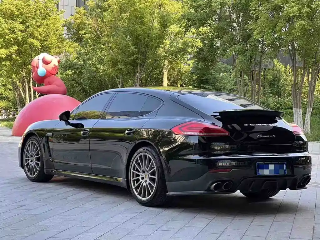Porsche Panamera — миниатюра 6