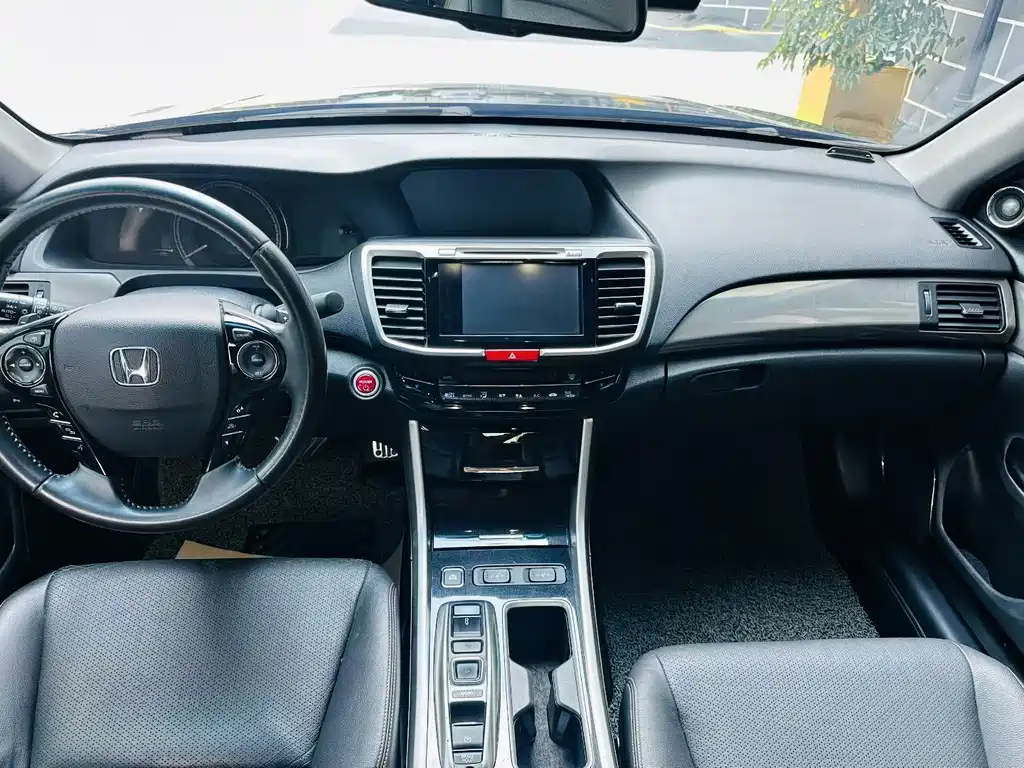 Honda Accord — миниатюра 6