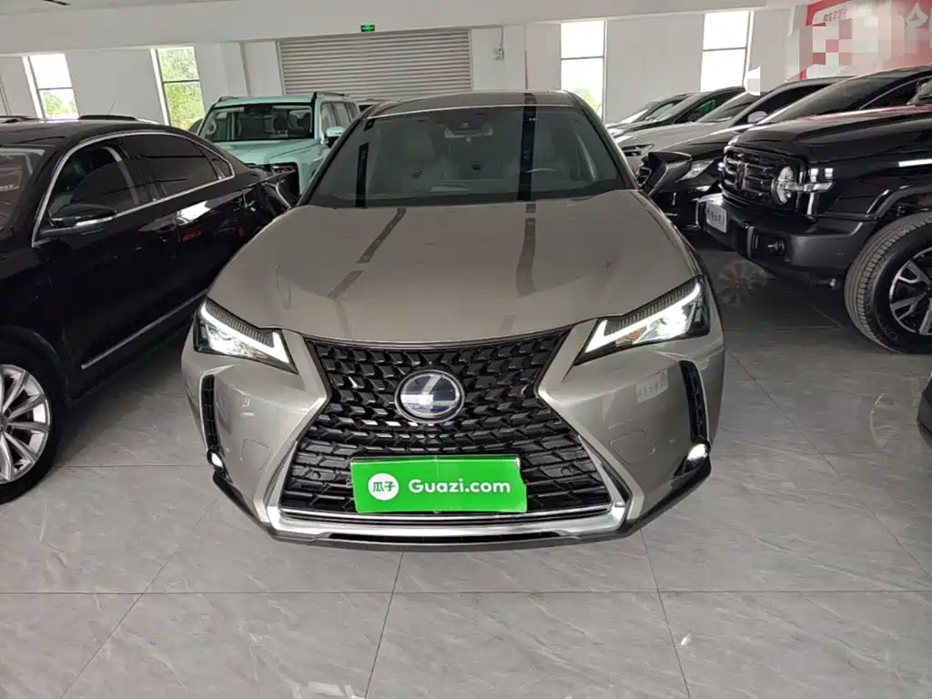 Lexus UX — миниатюра 3