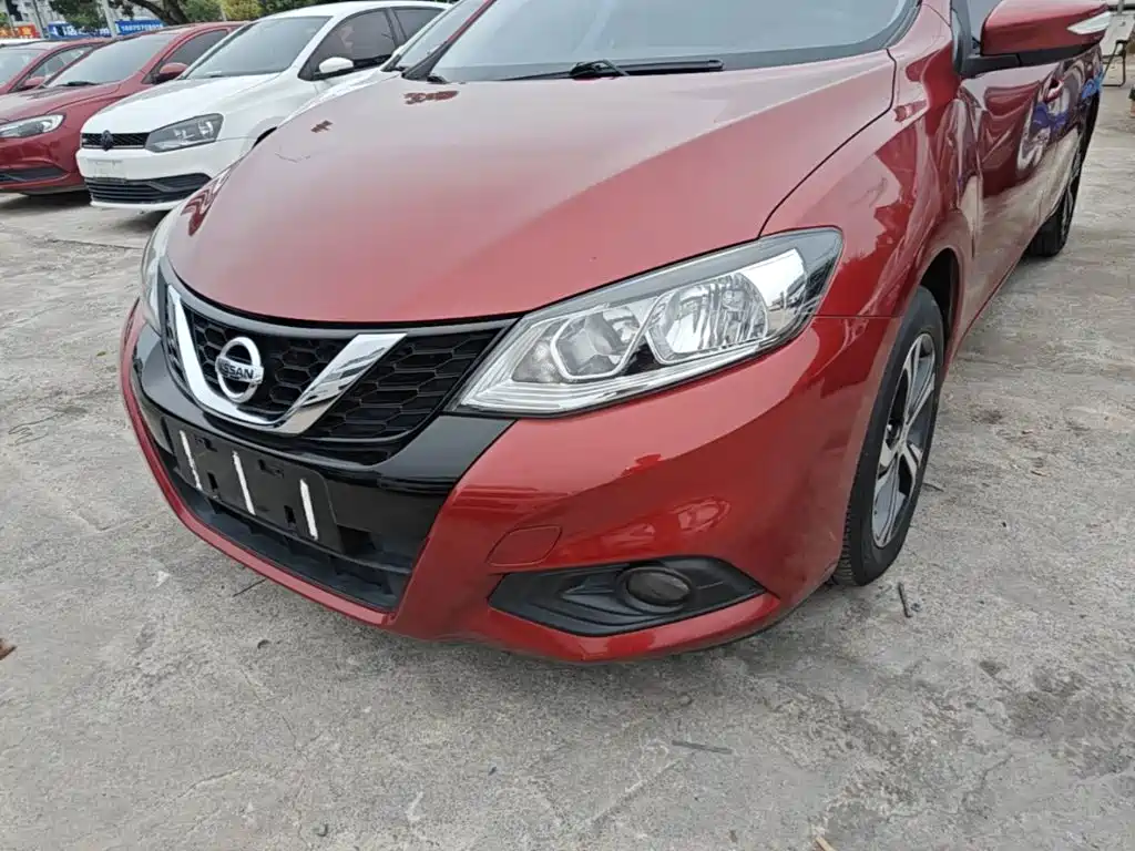 Nissan Tiida — миниатюра 24