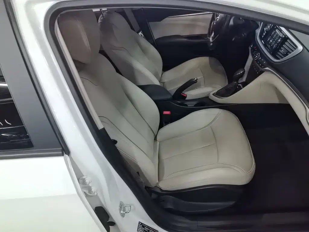 Buick Excelle — миниатюра 25