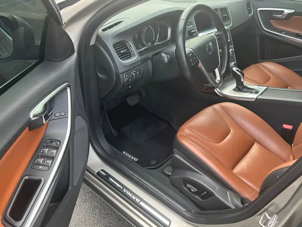 Volvo S60 2016 S60L T4