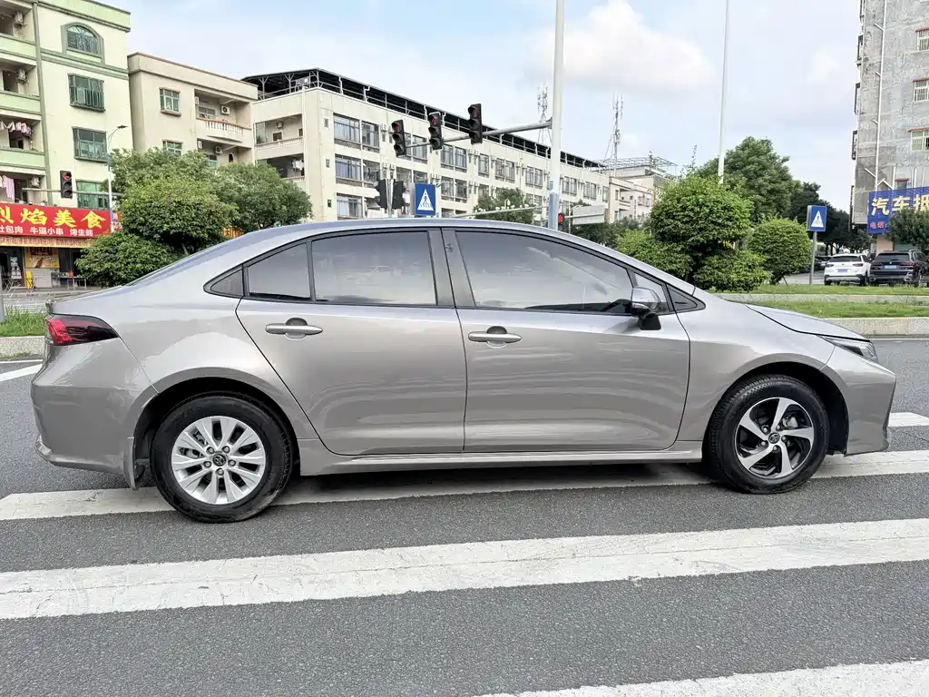 Toyota Corolla — миниатюра 21