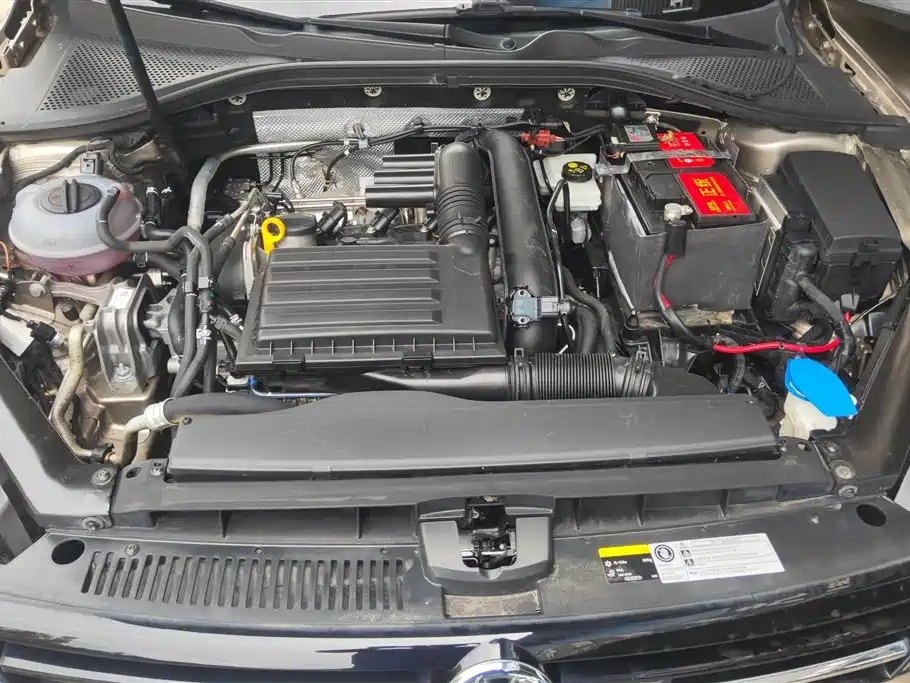 Volkswagen Lamando 2018 230TSI DSG