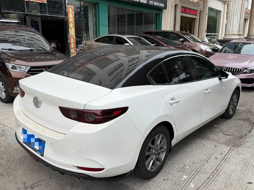 Mazda 3 Axela — миниатюра 4