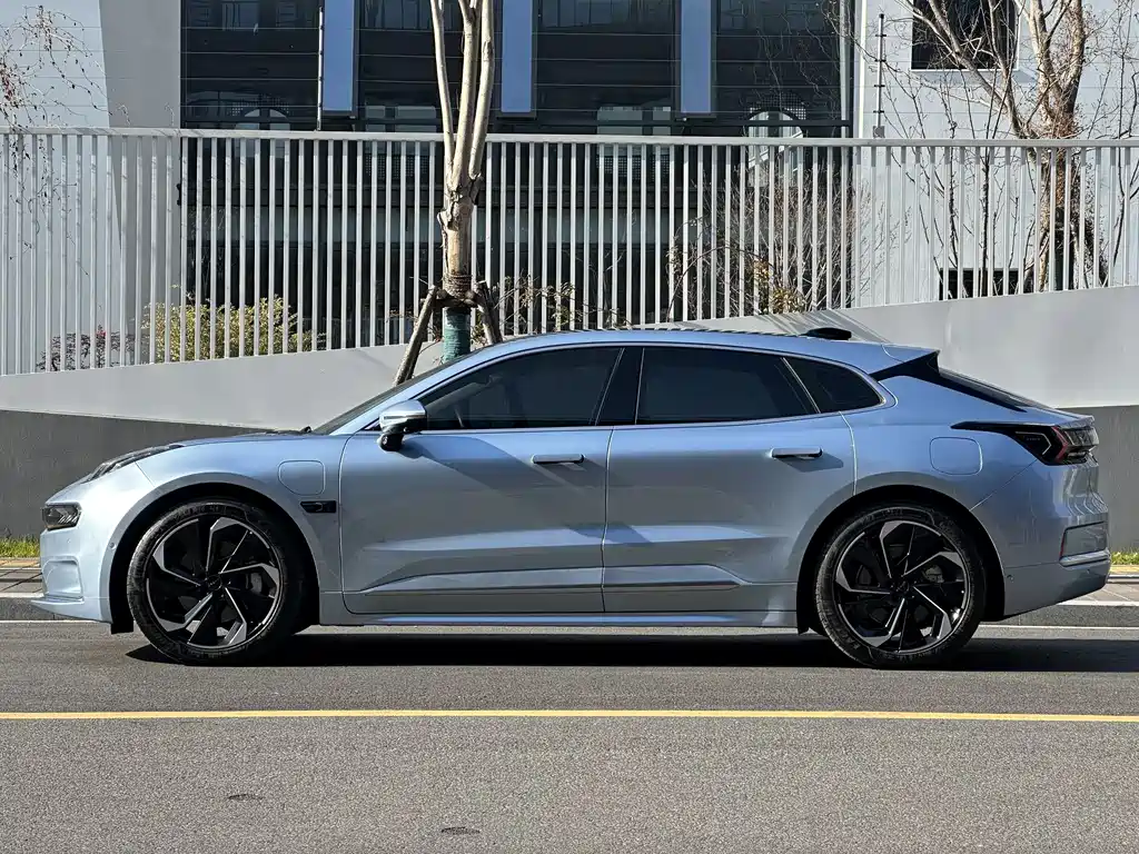 ZEEKR EXTREME KRYPTON 001