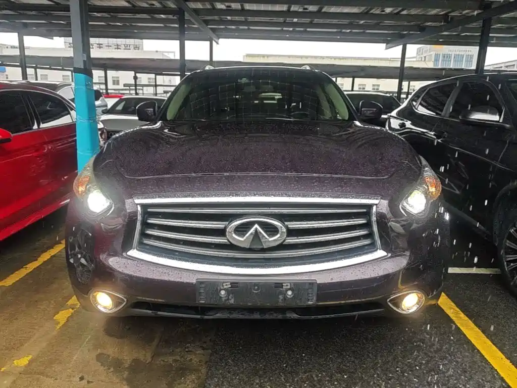 Infiniti QX70 — миниатюра 3