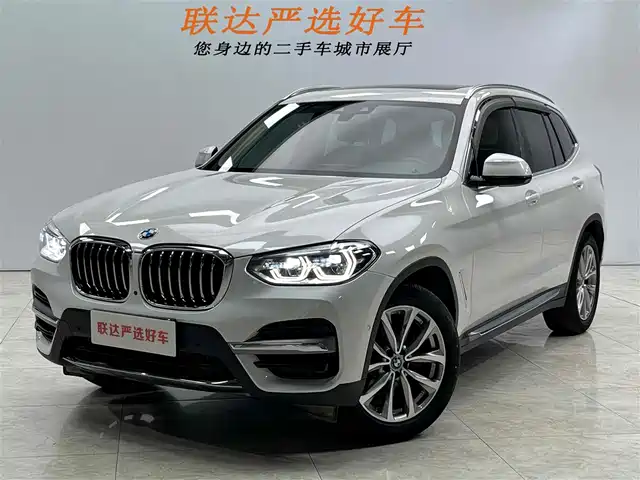 BMW  X3