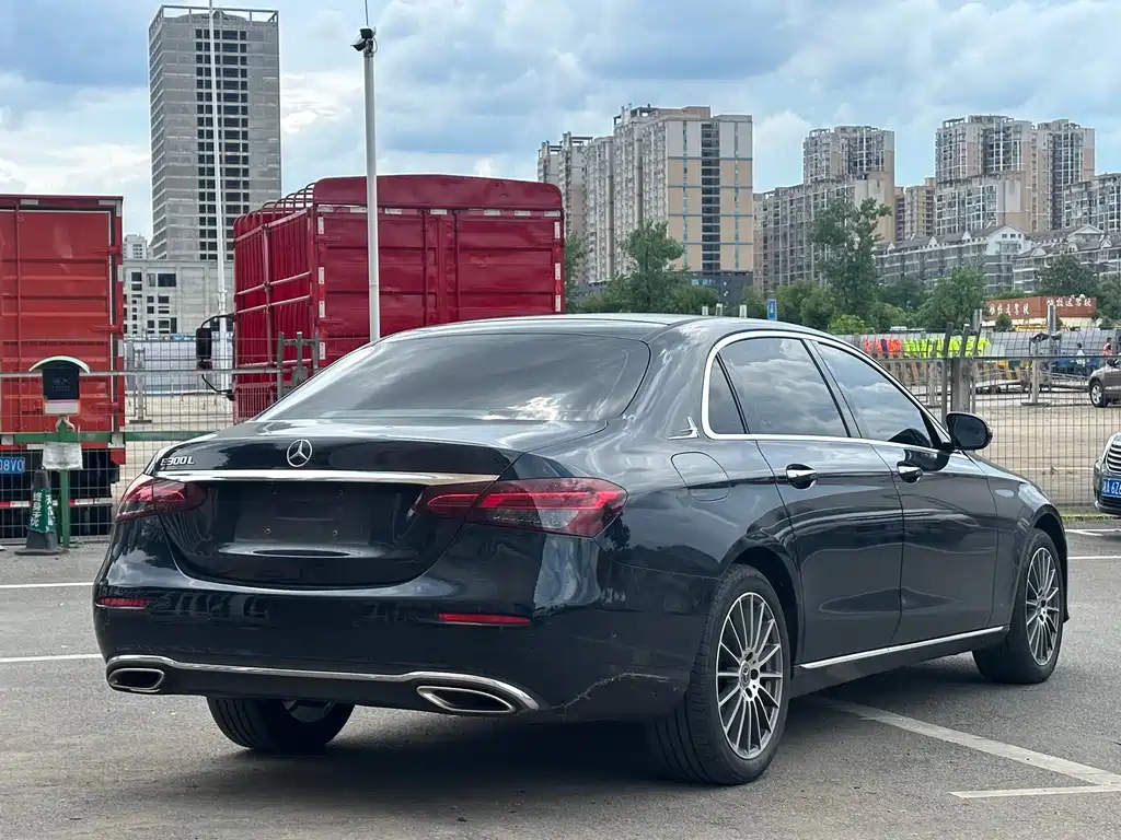 Mercedes-Benz E-Class E 2023 E 260 L Sport