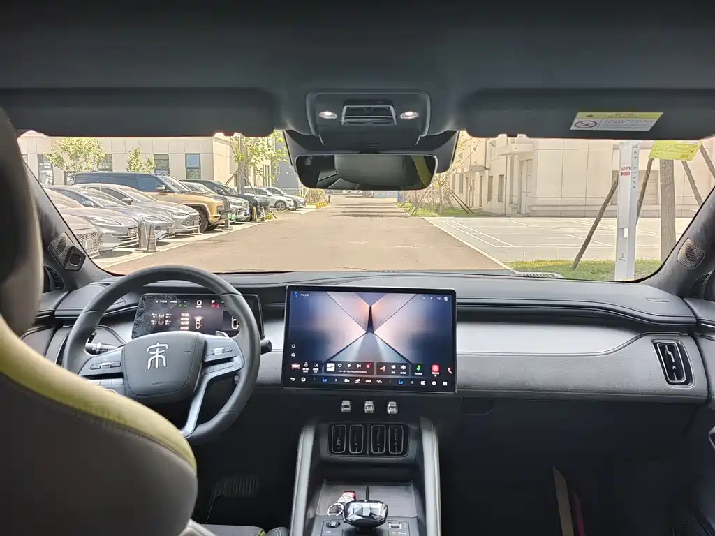BYD Song L EV L EV 2025 Smart Drive 602km