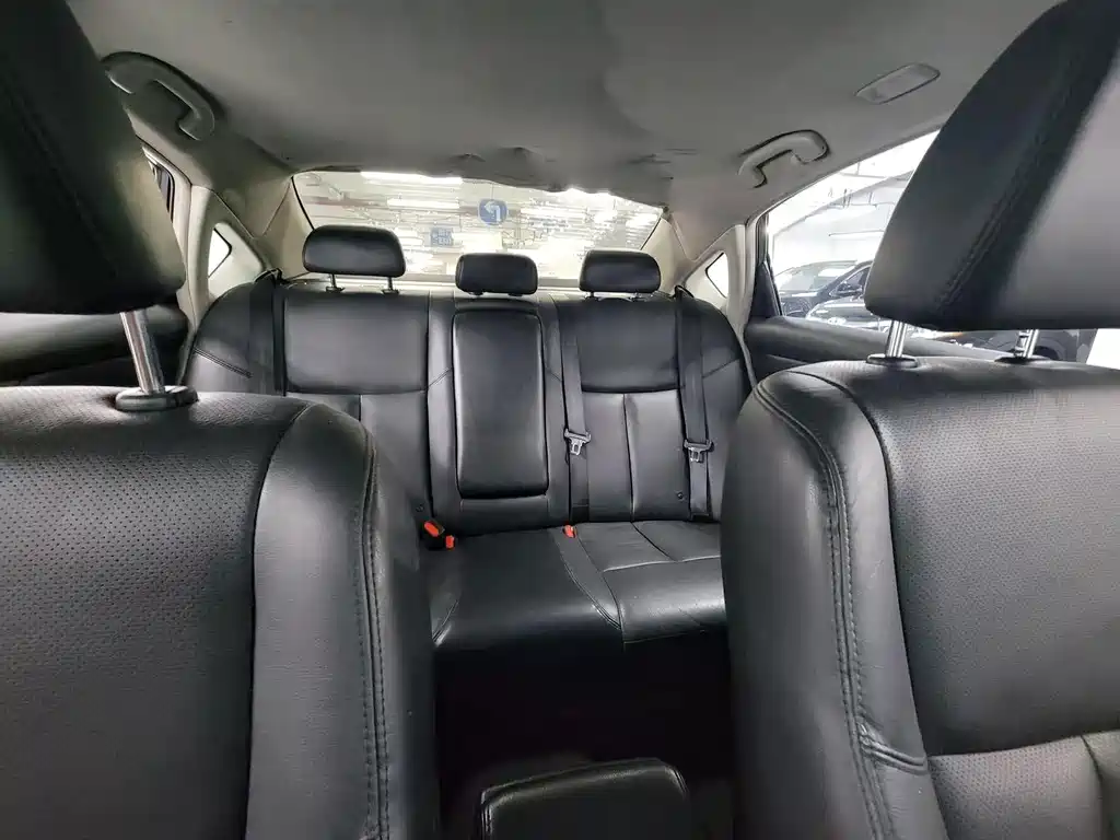 Nissan Teana — миниатюра 14