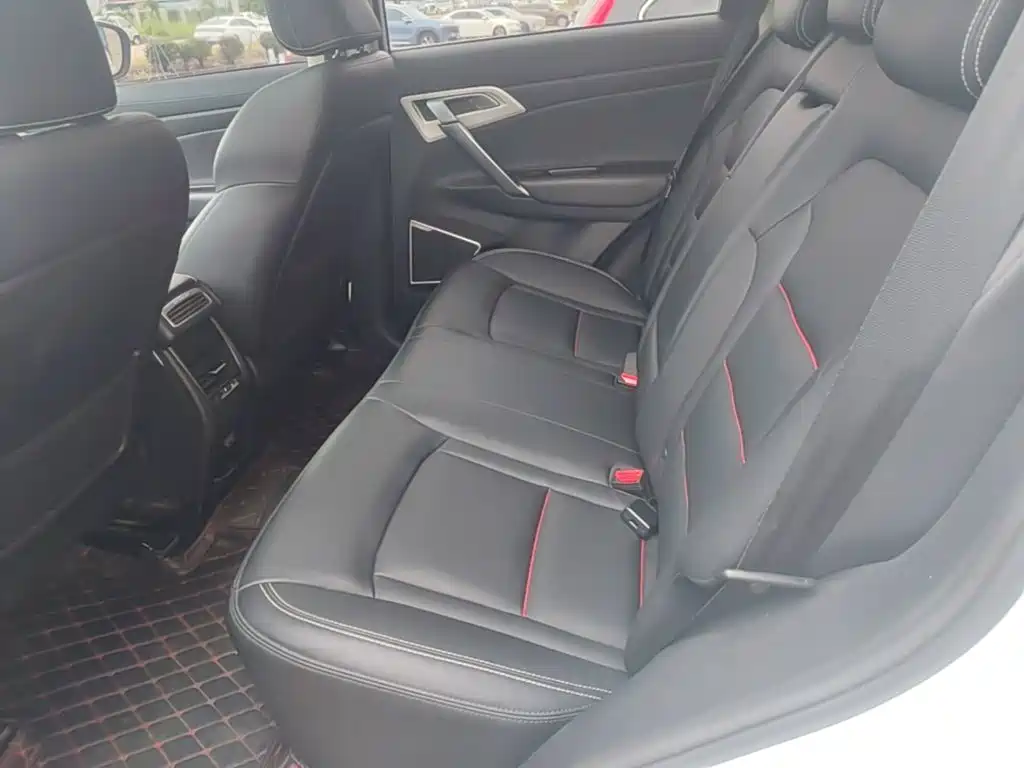 Geely Boyue — миниатюра 17