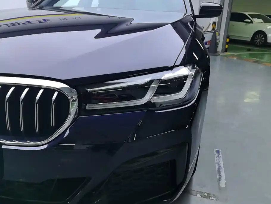 BMW 5 Series — миниатюра 5