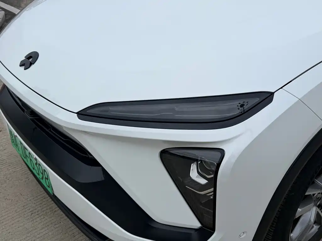 NIO ES6 — миниатюра 11