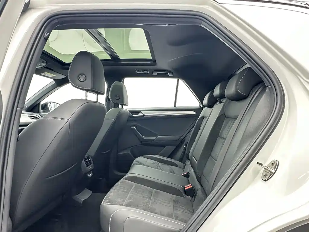 Volkswagen T-Roc — миниатюра 5