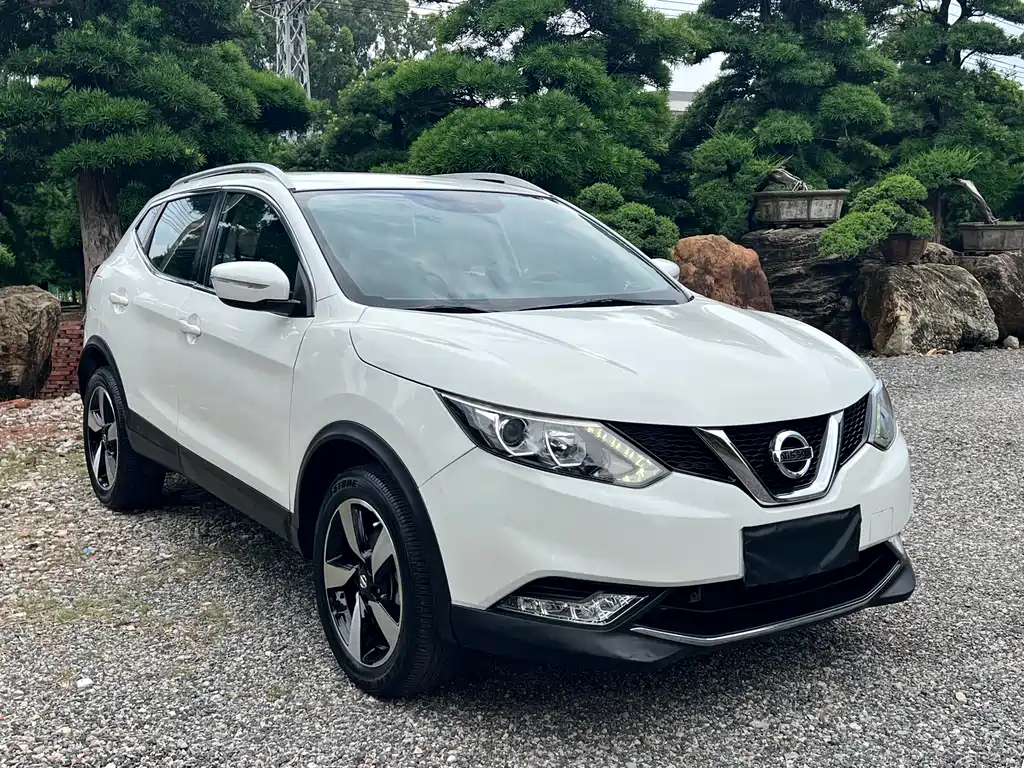 Nissan Qashqai 2017 2.0L CVT Smart V